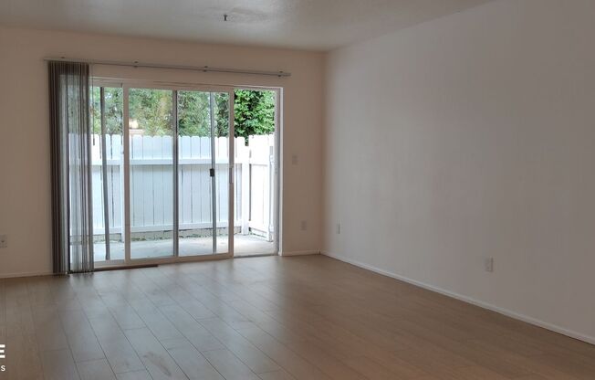 2 beds, 2 baths, 847 sqft, $1,395, Unit 1