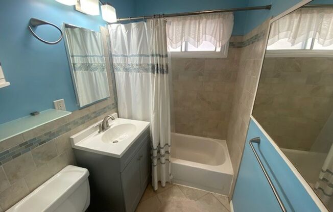 3 bedroom, 1 bath Norwalk Home