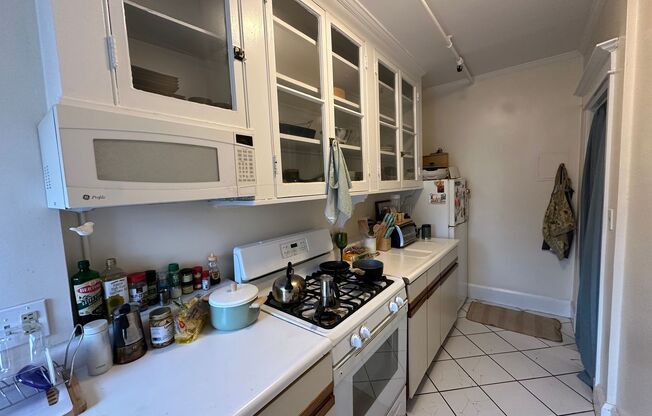 1 bed, 1 bath, 650 sqft, $2,395, Unit 404