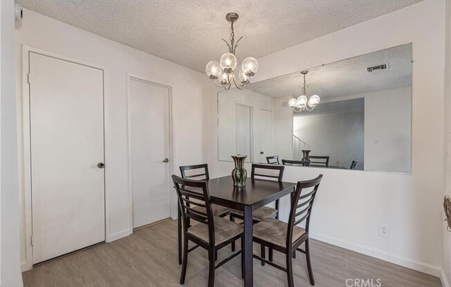 2 beds, 1.5 baths, 994 sqft, $2,850, Unit D10