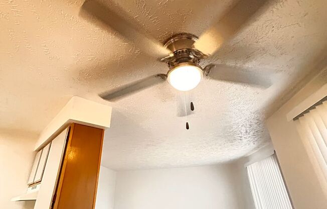 1 bed, 1 bath, 660 sqft, $1,250, Unit W - 043