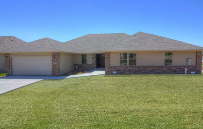 3 beds, 2 baths, $1,445