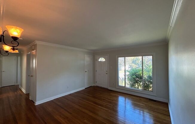 3 beds, 1 bath, $1,995