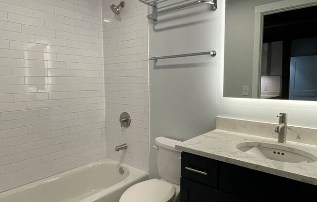 2 beds, 2 baths, 893 sqft, $2,100, Unit 123-111