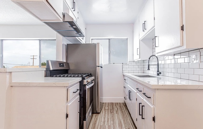 230 N. Grand Avenue #10