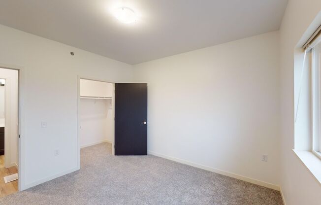 1 bed, 1 bath, 815 sqft, $1,240, Unit 7950-2418