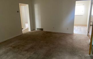 2 beds, 1 bath, 800 sqft, $1,200, Unit 704 - #5