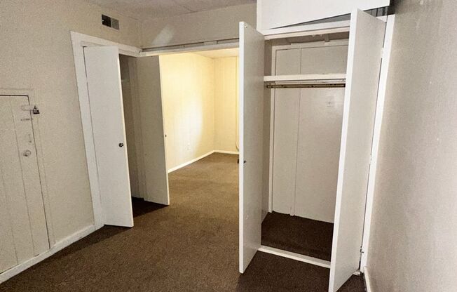 Studio, 1 bath, $1,250, Unit 7