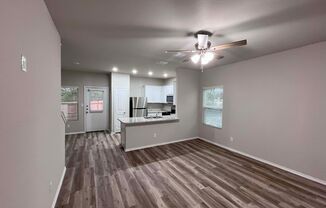 3 beds, 2.5 baths, $1,395, Unit 226 Damon Divide