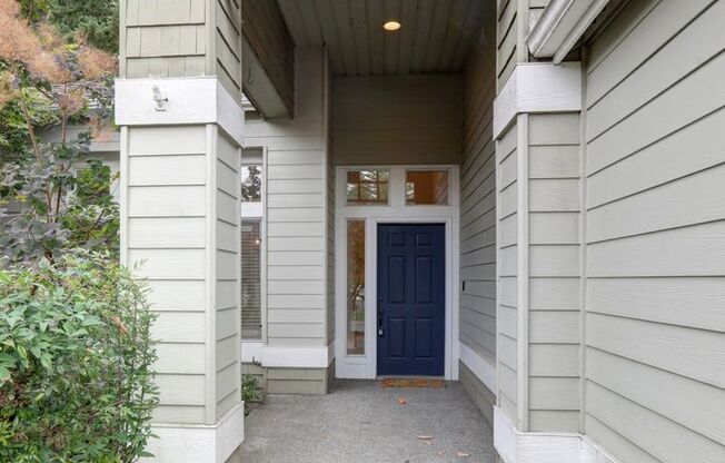 Beautiful 3bd, 2.5ba Home in Klahanie Available!