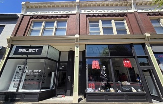 900 W BROAD ST