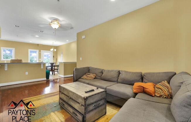 Townhome Style Condo with Parking