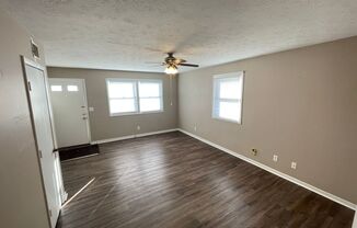 2 beds, 1 bath, $1,100, Unit 52 Morehouse Ct.