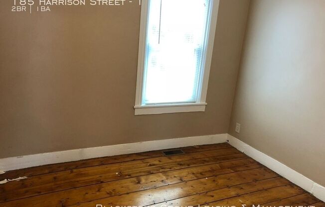 2 beds, 1 bath, $1,400, Unit 185 Harrison - Unit 1