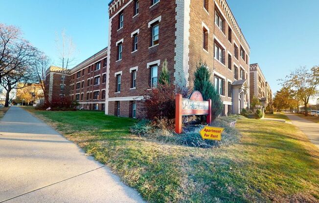 1 bed, 1 bath, 500 sqft, $1,069, Unit 2809-104