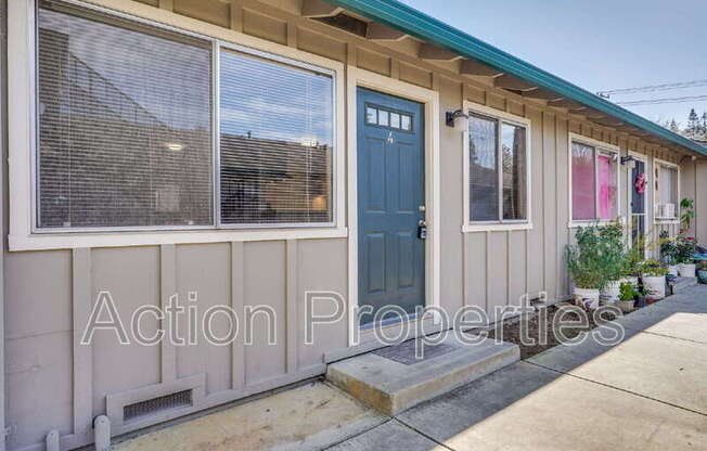 1084 WENTWORTH STEET