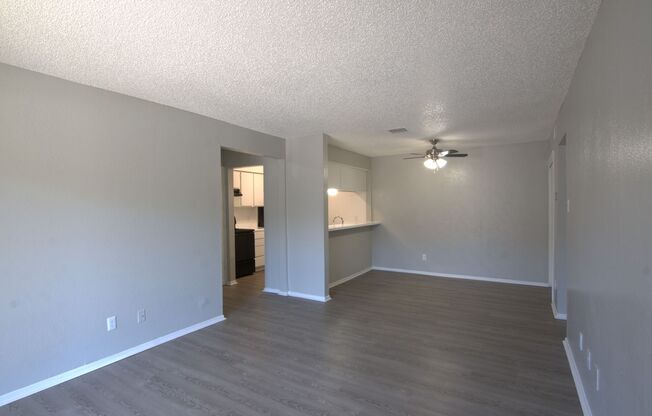 2 beds, 1 bath, 880 sqft, $1,250, Unit 254