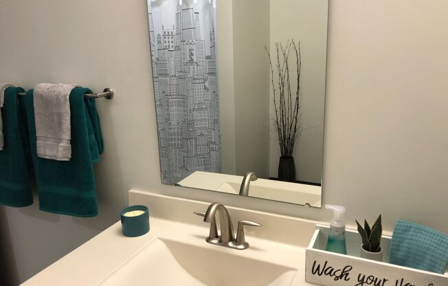 1 bed, 1 bath, 674 sqft, $1,570, Unit 204