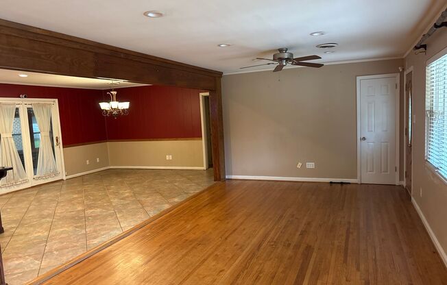 718 JORYNE DR