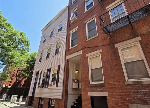 26 UNITY ST