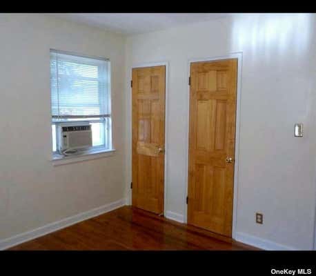 3 beds, 1 bath, 850 sqft, $2,900