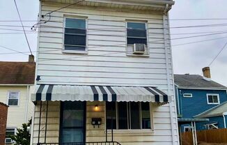 Vibrant 3-Bedroom 2 bath Home in Garfield.