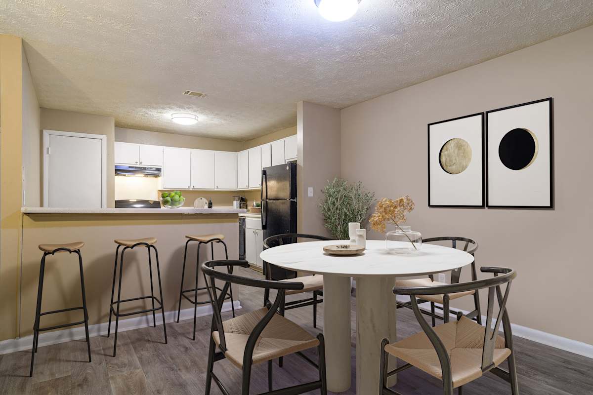 Stratford Ridge: Apartments For Rent in Marietta