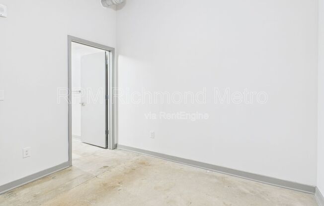 2 beds, 2 baths, 900 sqft, $1,573, Unit 120