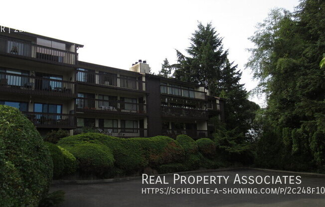 18210 15 AVE NE