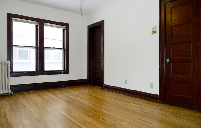 1 bed, 1 bath, 410 sqft, $910, Unit 3 - 05