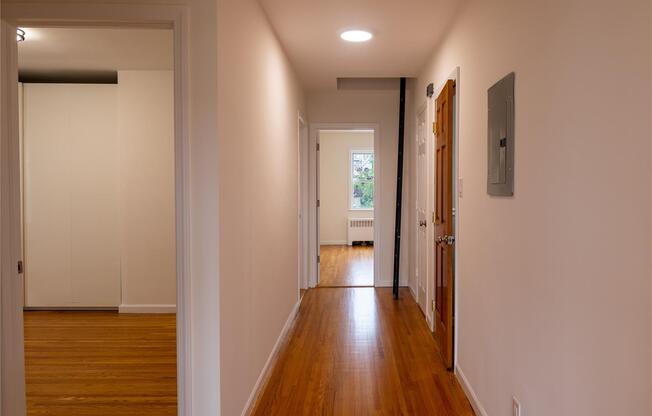 22 14 49 ST