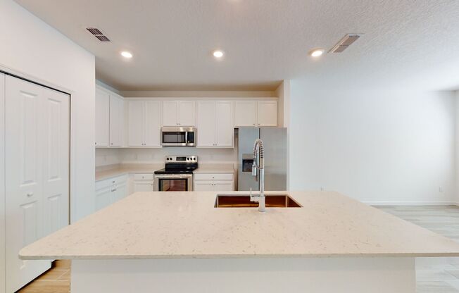 Beautiful townhome for rent in Grand Isles at Beachwalk!