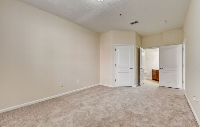 3 beds, 2 baths, $1,865, Unit UNIT 103
