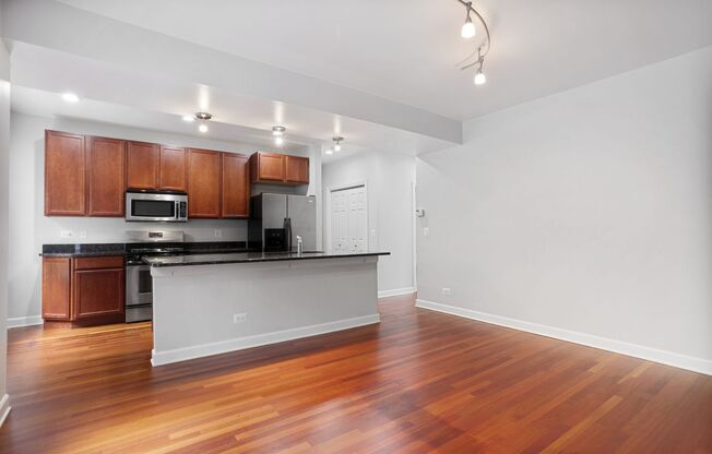 7357-67 N Ashland Ave