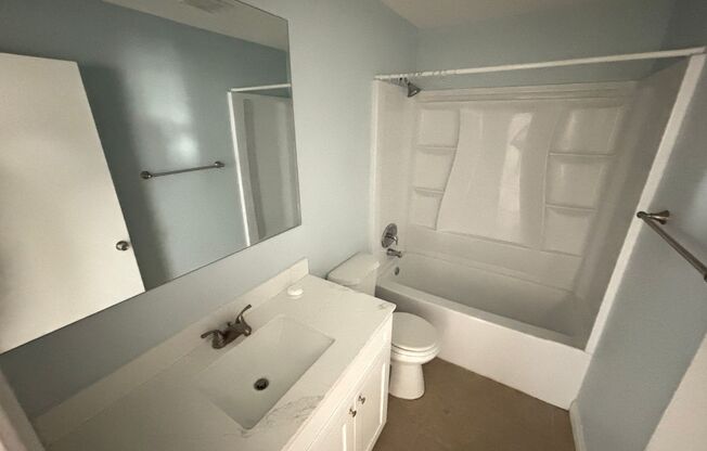 2 beds, 2 baths, $1,295, Unit UNIT 1129