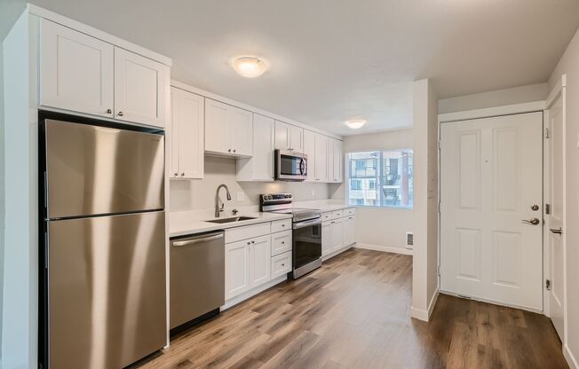 2 beds, 1.5 baths, 900 sqft, $2,195, Unit Unit 22