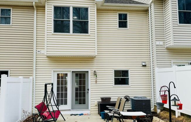 Townhouse for rent in Bluestone Hills