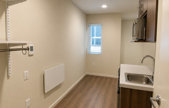 Studio, 1 bath, 175 sqft, $1,195, Unit 409-MFTE
