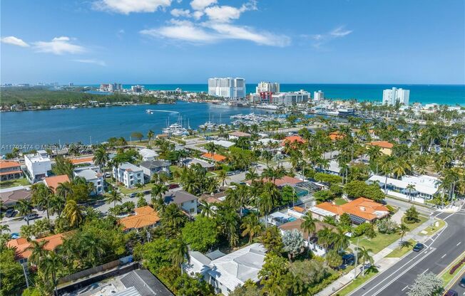 819 HOLLYWOOD BLVD HOLLYWOOD, FL 33019