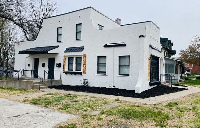 604 W MAPLE