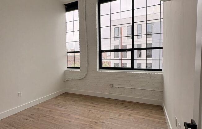 1 bed, 1 bath, 500 sqft, $1,875, Unit 521