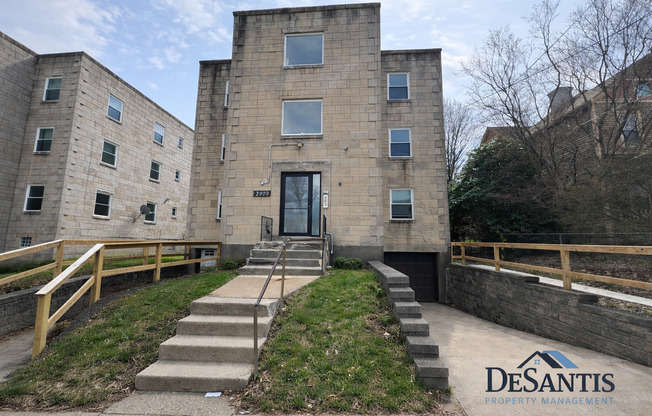 2909 Chartiers Avenue