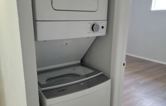 2 beds, 2 baths, 1,088 sqft, $1,199, Unit 208