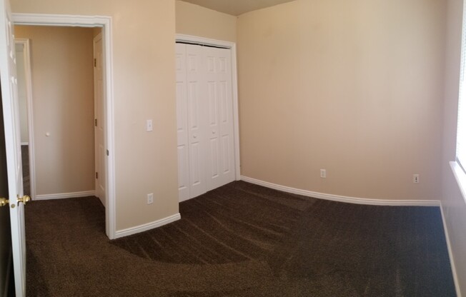 2 beds, 1 bath, $995