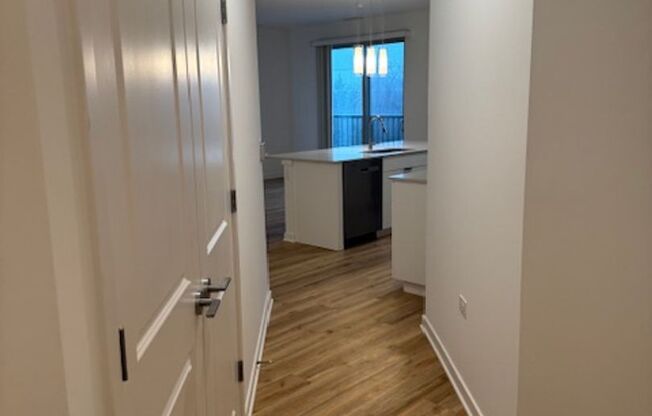 2 beds, 2 baths, 1,010 sqft, $2,495, Unit 4800 157th Street - 324