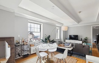 1701 LOCUST ST 