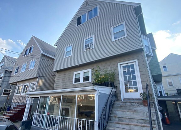 5 Lowden Avenue