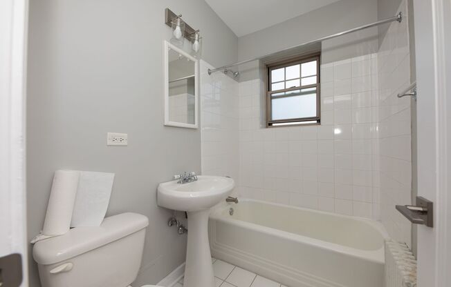 2 beds, 1 bath, 614 sqft, $1,695, Unit 2762-U1