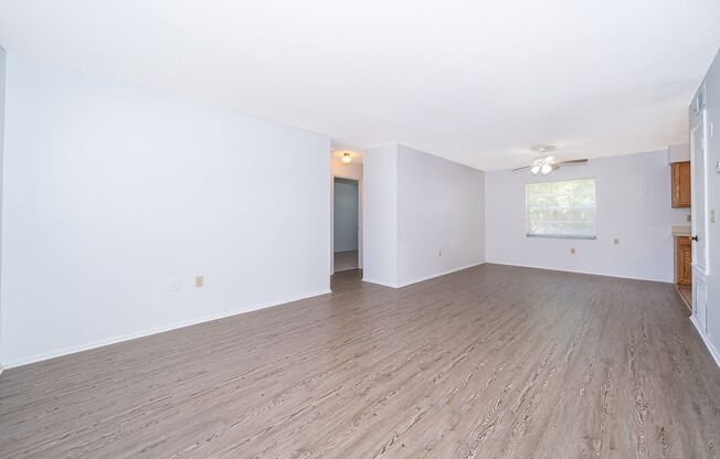 ALTAMONTE SPRINGS: 3 bed/1.5 bath home in great location!