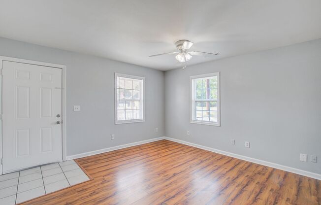 3BR / 1BA Home for Rent in North Charleston – Available Now